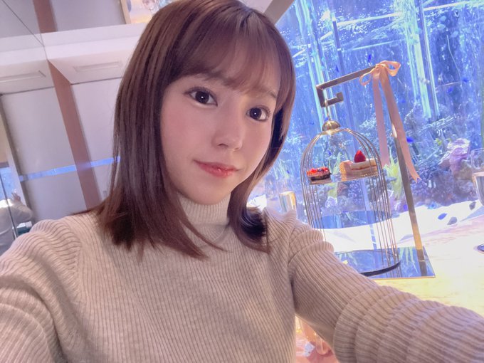 铃木柚香(鈴木柚香)出道作品及封面，铃木柚香个人资料-星享社
